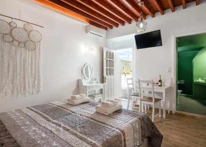 Chrysanthi * Lindos (Rhodes)