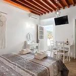 Chrysanthi * Lindos (Rhodes)