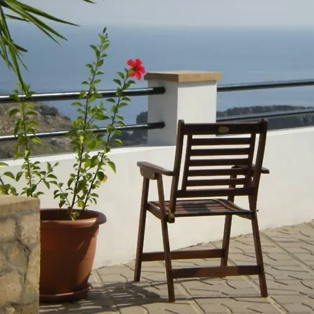 Chrysanthi * Líndos