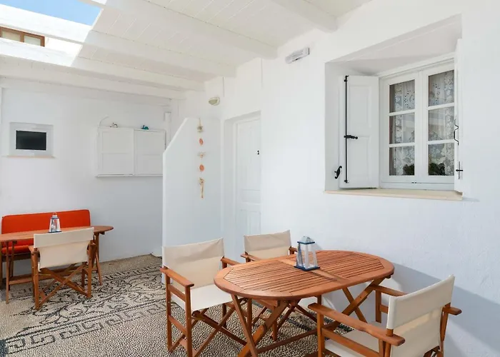 Chrysanthi Apartamento *